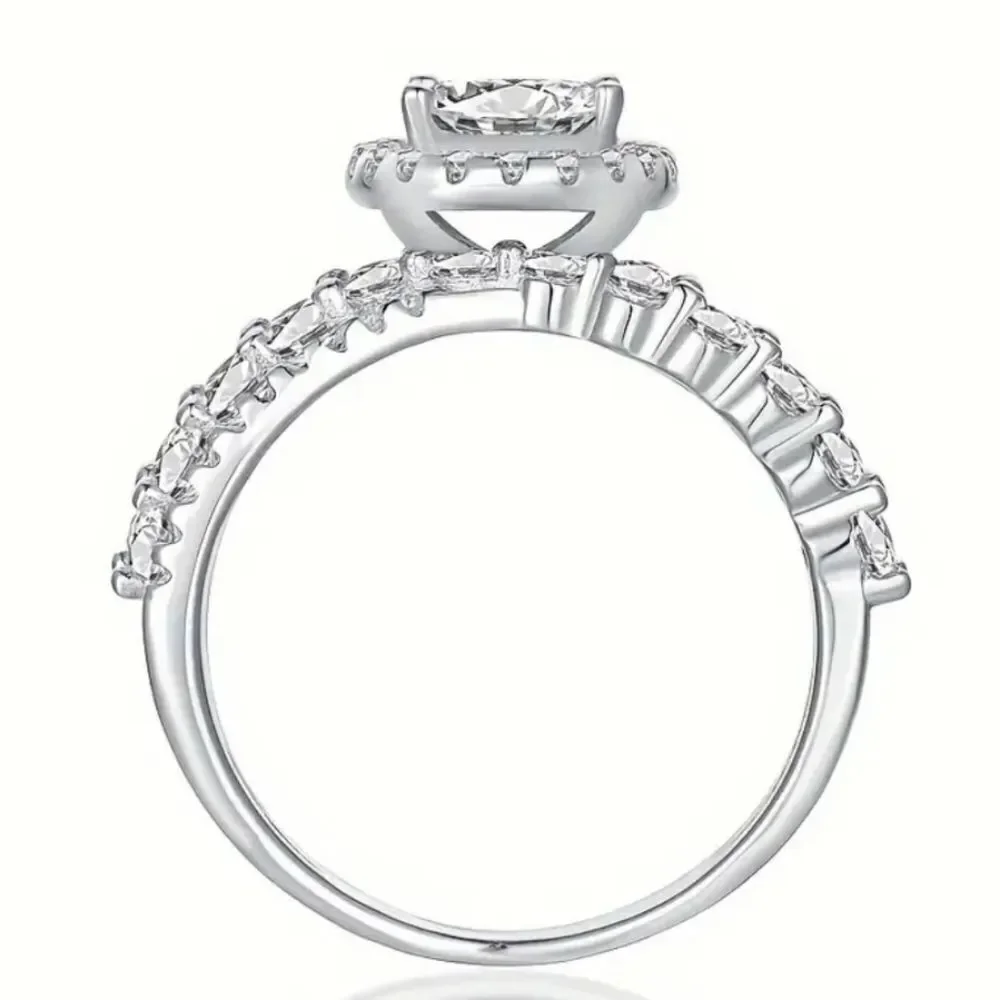 Ladies Elegant Halo diamond wedding ring sz 7